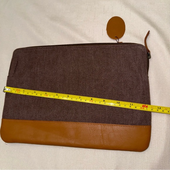 Brown Two Toned iPad/ tablet Soft Case - Picture 7 of 7